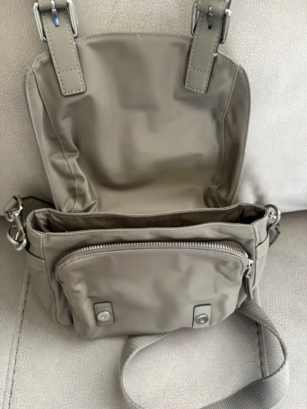 TORY BURCH VIRGINIA SMALL MESSENGER - Picture 2 of 9